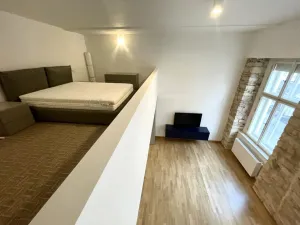 Pronájem bytu 2+kk, Praha - Karlín, Sokolovská, 97 m2