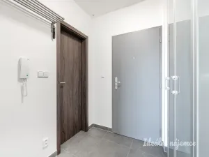 Pronájem bytu 1+kk, Přezletice, Pod Zahrady, 36 m2