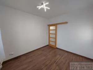 Pronájem bytu 2+kk, Krnov - Pod Bezručovým vrchem, Jesenická, 40 m2