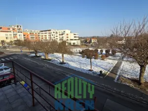 Pronájem bytu 2+1, Roztoky, Tyršovo nám., 65 m2