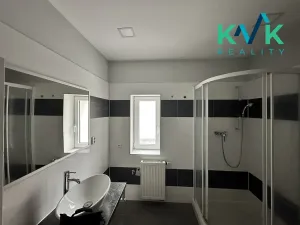 Pronájem bytu 1+1, Karlovy Vary, Chebská, 36 m2