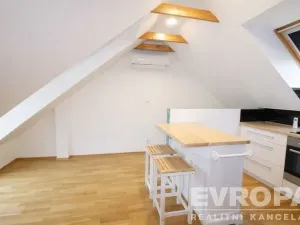 Pronájem bytu 2+kk, Praha - Suchdol, Budyňská, 50 m2
