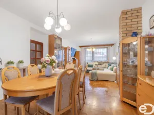 Prodej rodinného domu, Smiřice, Ed. Karla, 210 m2