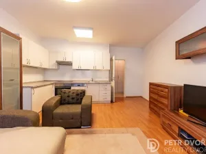 Prodej bytu 1+kk, Praha - Košíře, Musílkova, 30 m2