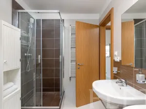 Pronájem bytu 2+kk, Praha - Holešovice, V přístavu, 70 m2