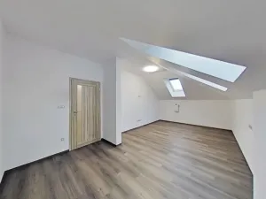 Pronájem bytu 3+1, Štoky, 97 m2