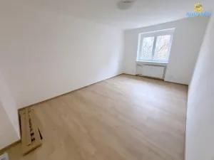 Pronájem bytu 3+1, Praha - Břevnov, Junácká, 77 m2