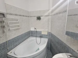 Pronájem bytu 3+kk, Praha - Libeň, Pivovarnická, 60 m2