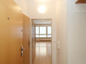 Pronájem bytu 2+kk, Praha, Kurta Konráda, 46 m2