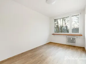 Pronájem bytu 2+kk, Praha - Kobylisy, Kubíkova, 50 m2