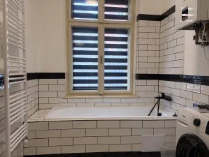 Pronájem bytu 2+1, Karlovy Vary, Kvapilova, 66 m2