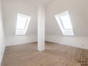 Prodej bytu 4+kk, Ostopovice, B. Němcové, 170 m2