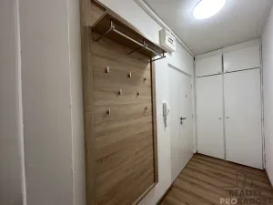 Pronájem bytu 2+1, Hodonín, nám. Osvobození, 55 m2