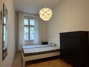 Pronájem bytu 2+1, Praha - Nové Město, Vyšehradská, 55 m2