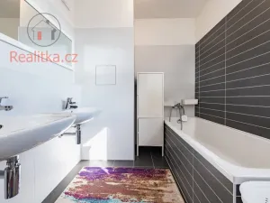 Pronájem bytu 4+kk, Praha - Jinonice, Pod stolovou horou, 114 m2