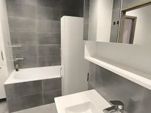 Pronájem bytu 3+kk, Hradec Králové, Vocelova, 93 m2