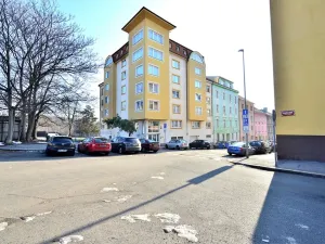 Pronájem bytu 1+kk, Praha - Libeň, Braunerova, 35 m2