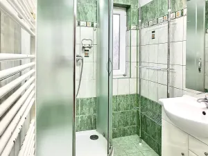 Pronájem bytu 2+1, Děčín, Liliová, 56 m2