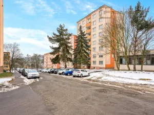 Prodej bytu 2+1, Karlovy Vary - Rybáře, Plešivecká, 61 m2