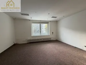 Pronájem kanceláře, Hradec Králové, Škroupova, 28 m2