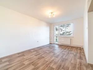 Pronájem bytu 3+1, Kralupy nad Vltavou - Mikovice, 28. října, 64 m2