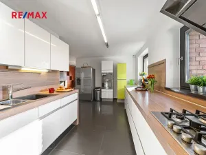 Prodej vily, Praha - Klánovice, Zádražanská, 330 m2