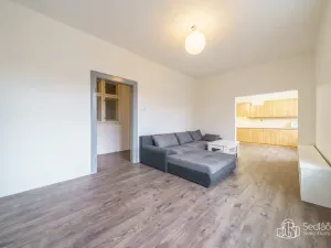 Prodej bytu 3+1, Karlovy Vary - Drahovice, Vítězná, 93 m2