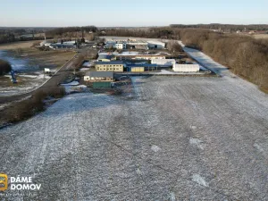 Prodej komerčního pozemku, Tlumačov, Skály, 3518 m2