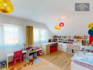 Prodej rodinného domu, Líbeznice, Školská, 186 m2