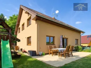 Prodej rodinného domu, Líbeznice, Školská, 186 m2