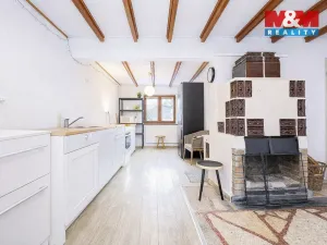 Prodej chaty, Hlubočky, Nám. Družby, 105 m2