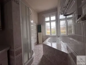 Prodej bytu 4+1, Karlovy Vary, Krále Jiřího, 171 m2
