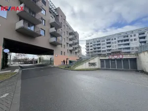 Pronájem garážového stání, Olomouc, Camilla Sitteho, 17 m2