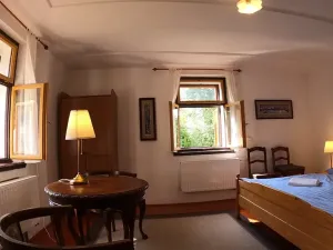 Prodej rodinného domu, Pecka, 300 m2