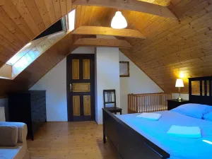 Prodej rodinného domu, Pecka, 300 m2