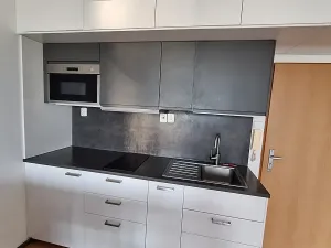 Pronájem bytu 1+kk, Praha - Michle, Jihlavská, 21 m2