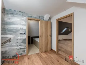 Prodej bytu 4+kk, Plzeň - Lobzy, Lobezská, 120 m2