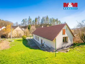 Prodej rodinného domu, Všestary - Menčice, Hlavní, 74 m2