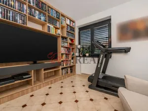 Prodej rodinného domu, Jesenice - Osnice, Hledíková, 164 m2