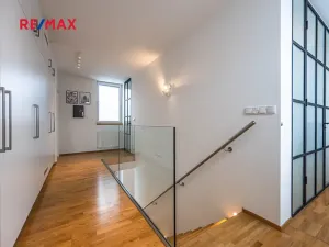 Pronájem vily, Praha - Lysolaje, 150 m2