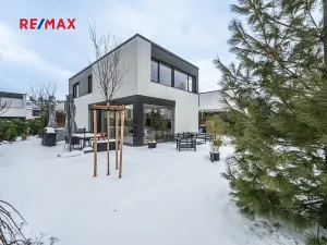 Pronájem vily, Praha - Lysolaje, 150 m2