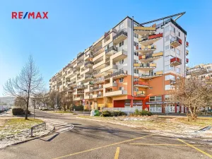 Pronájem bytu 2+kk, Praha - Vysočany, Podkovářská, 54 m2