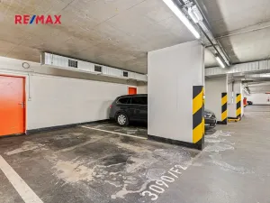 Pronájem bytu 2+kk, Praha - Vysočany, Podkovářská, 54 m2