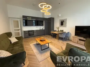 Pronájem bytu 2+kk, Praha - Vinohrady, U Zvonařky, 65 m2