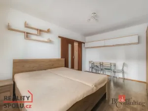 Prodej bytu 2+1, Klatovy - Klatovy II, Pod Koníčky, 54 m2