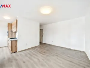 Pronájem bytu 1+kk, Hradec Králové - Nový Hradec Králové, Vachkova, 26 m2