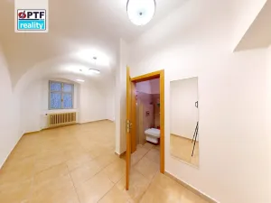 Pronájem kanceláře, Plzeň, Dominikánská, 33 m2