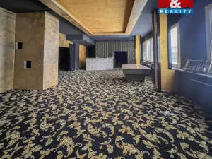 Pronájem obchodního prostoru, Litoměřice - Předměstí, Komenského, 3213 m2