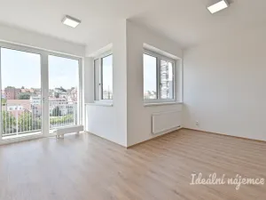 Pronájem bytu 2+kk, Brno, Střední, 60 m2