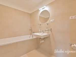 Pronájem bytu 2+kk, Brno, Střední, 60 m2